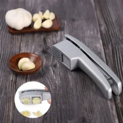2 In 1 Knoblauchpresse Zerkleinerungsmaschine Und Knoblauchscheibenfunktion Crush 17 2 In 1 Knoblauchpresse Zerkleinerungsmaschine Und Knoblauchscheibenfunktion Crush -Herd Gluck Verkäufe 1024db2e5f8eee15a097c06addeb1a42