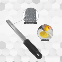 Zitronenreibe Aus Edelstahl | Parmesanreibe [32,5 Cm] | Ingwerreibe | Multifunktionaler Zester Reibe | Muskatnuss Reibe Mit Schutz & Reinigungsbürste | Hobel Reibe Für Schokolade, Käse, Kokosnuss -Herd Gluck Verkäufe 5810190485c72c1a7640d78d8c6d5380 1