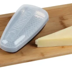 Fackelmann Parmesanreibe- Und Frischebox, Parmesanhobel, Käsereibe Mit Servier-Behälter (Farbe: Transparent/Grau), Menge: 1 Stück -Herd Gluck Verkäufe 6252c756ceac270691a5e0aac8e75c5a