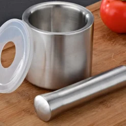 BAYLI - Edelstahl Mörser Mit Stößel & Deckel - Massiver Gewürzmörser Für Die Küche - Bruchfeste Kräutermühle - Gewürzmühle Für Kräuter Und Gewürze - Tabletten Zerkleiner - Tablettenmörser - KitchenAid -Herd Gluck Verkäufe 68f71da4cb04be633ae2abbeace2f0e2