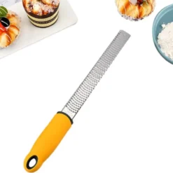 Zitronenreibe Aus Edelstahl | Parmesanreibe [32,5 Cm] | Ingwerreibe | Multifunktionaler Zester Reibe | Muskatnuss Reibe Mit Schutz & Reinigungsbürste | Hobel Reibe Für Schokolade, Käse [Farbe - Gelb] -Herd Gluck Verkäufe 78283aeb8e9c9445d67b65d5103170fe