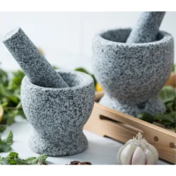 Granit-Mörser-Set Mit Schutzboden, Holzlöffel Und Gratis EBook – Mörser Und Stößel Aus Stabilem Und Geruchlosem Granit – Gewürzmörser,klein 10 Granit-Mörser-Set Mit Schutzboden, Holzlöffel Und Gratis EBook – Mörser Und Stößel Aus Stabilem Und Geruchlosem Granit – Gewürzmörser,klein -Herd Gluck Verkäufe 9d00e12b8aae8128583699f0591e7e60 1