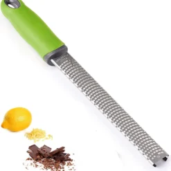 Muskatreibe: Parmesanreibe Feinreibe Rasiermesserscharf, Photo-geätzt, Edelstahl (Stabreibe)