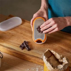 Fiskars FF Handreibe Mit Behälter, 1019530 -Herd Gluck Verkäufe de4f2da4bdceb6a03a94819b5a0309c1