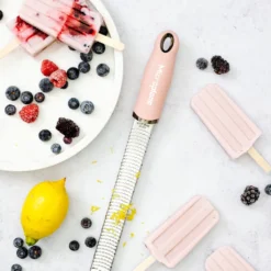 Microplane Premium Classic Zester-Reibe Malve 26 Microplane Premium Classic Zester-Reibe Malve -Herd Gluck Verkäufe ee3f99055c3008fb51f23a69ebb7b833